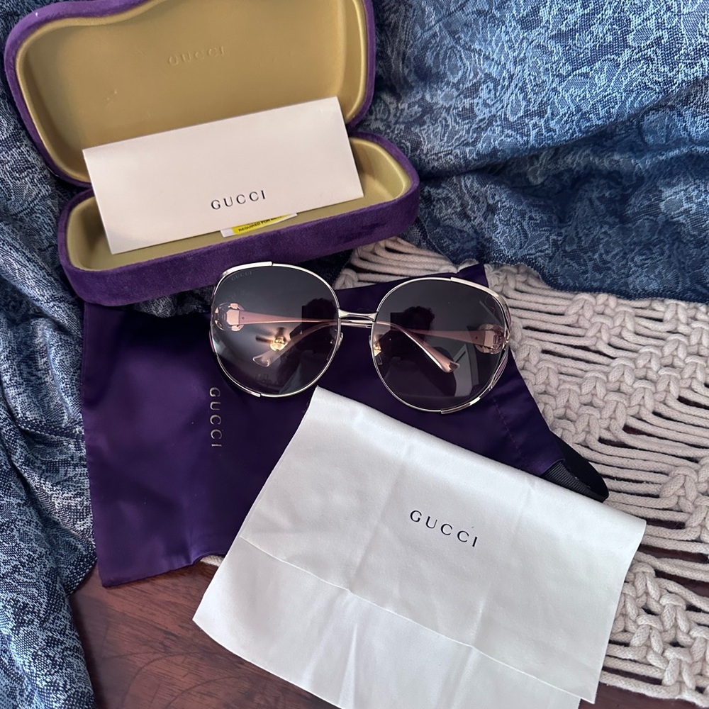 EUC GUCCI SUNGLASSES